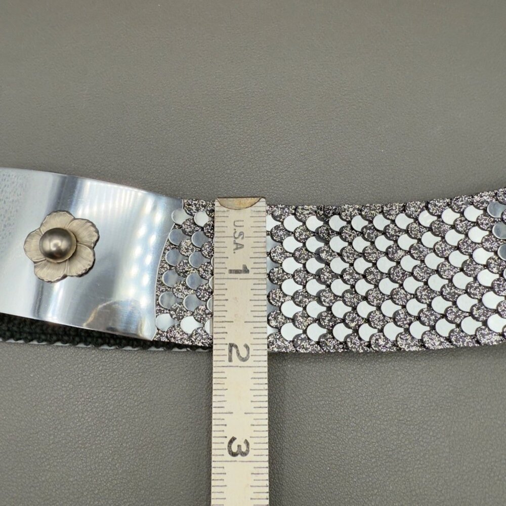 Vintage Women's Belt Small Medium Silver Fish Scale Metal Stretch Floral Buckle - Picture 9 of 15